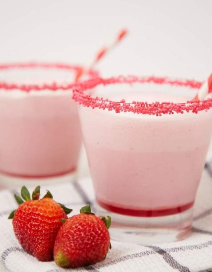 Soda Yakult Strawberry